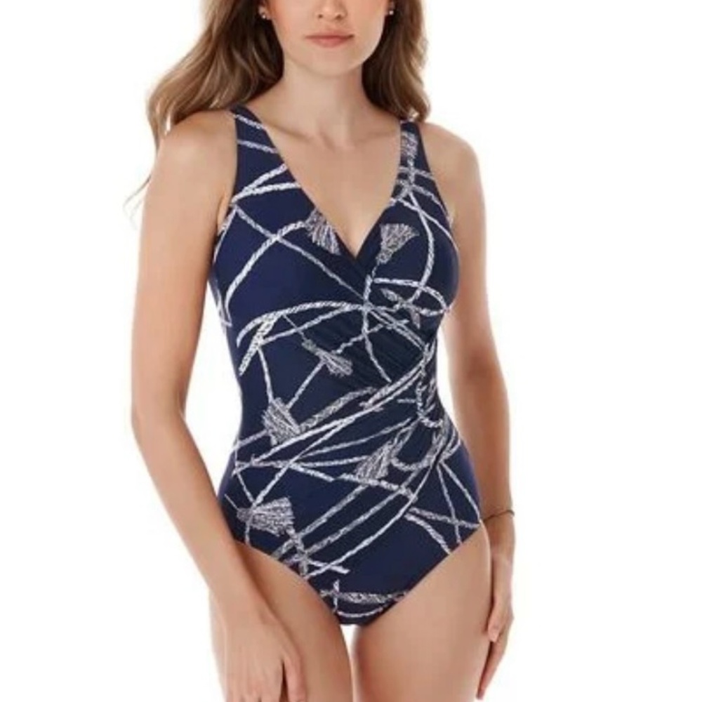 MIRACLESUIT Women's Thoroughbred Oceanus One-Piece Swimsuit size 14